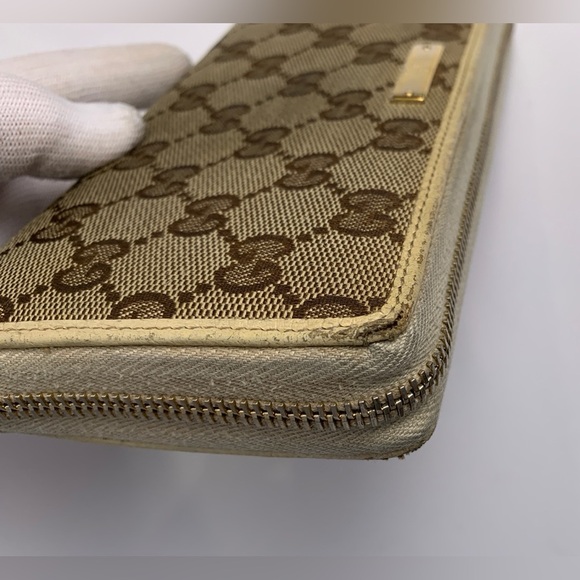 Authentic Vintage Gucci Brown GG Monogram Full zip long wallet - Picture 5 of 14